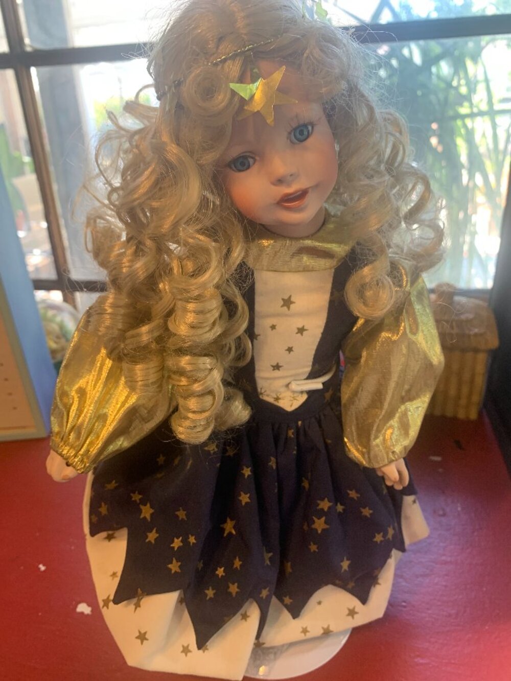 Paradise Galleries Treasury Collection Twinkle Porcelain Doll WOB SELLING AS IS